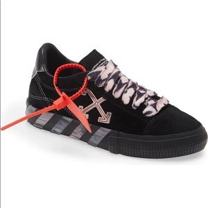 Off-White Black and Pink Low-Top Sneakers